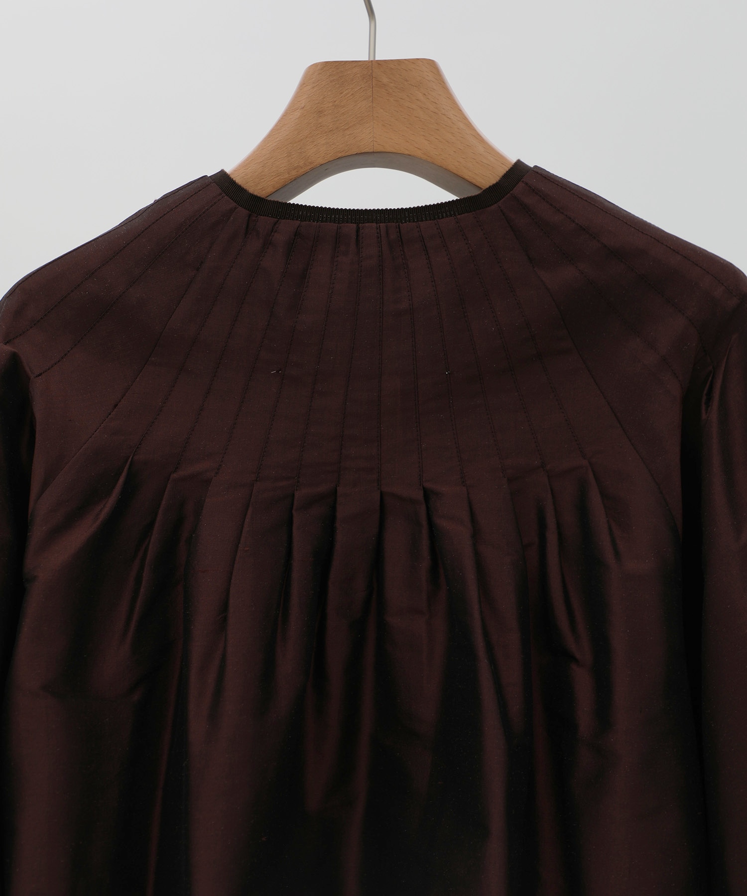 SILK DUPION CROPPED JK TOURNON.