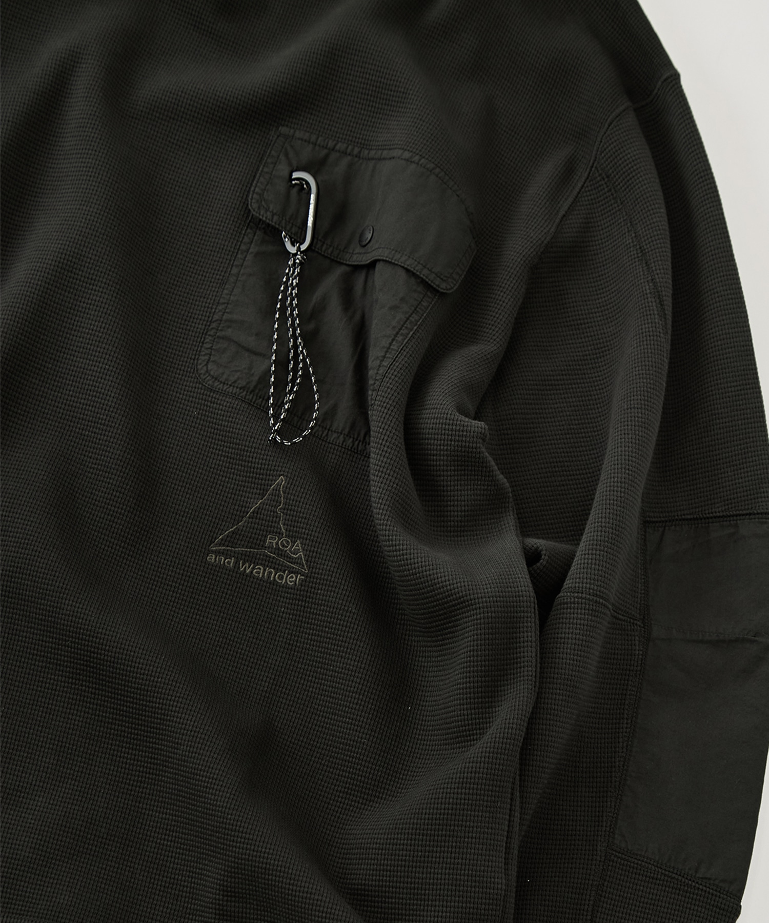 ROA garment dye waffle pocket L/S T and wander