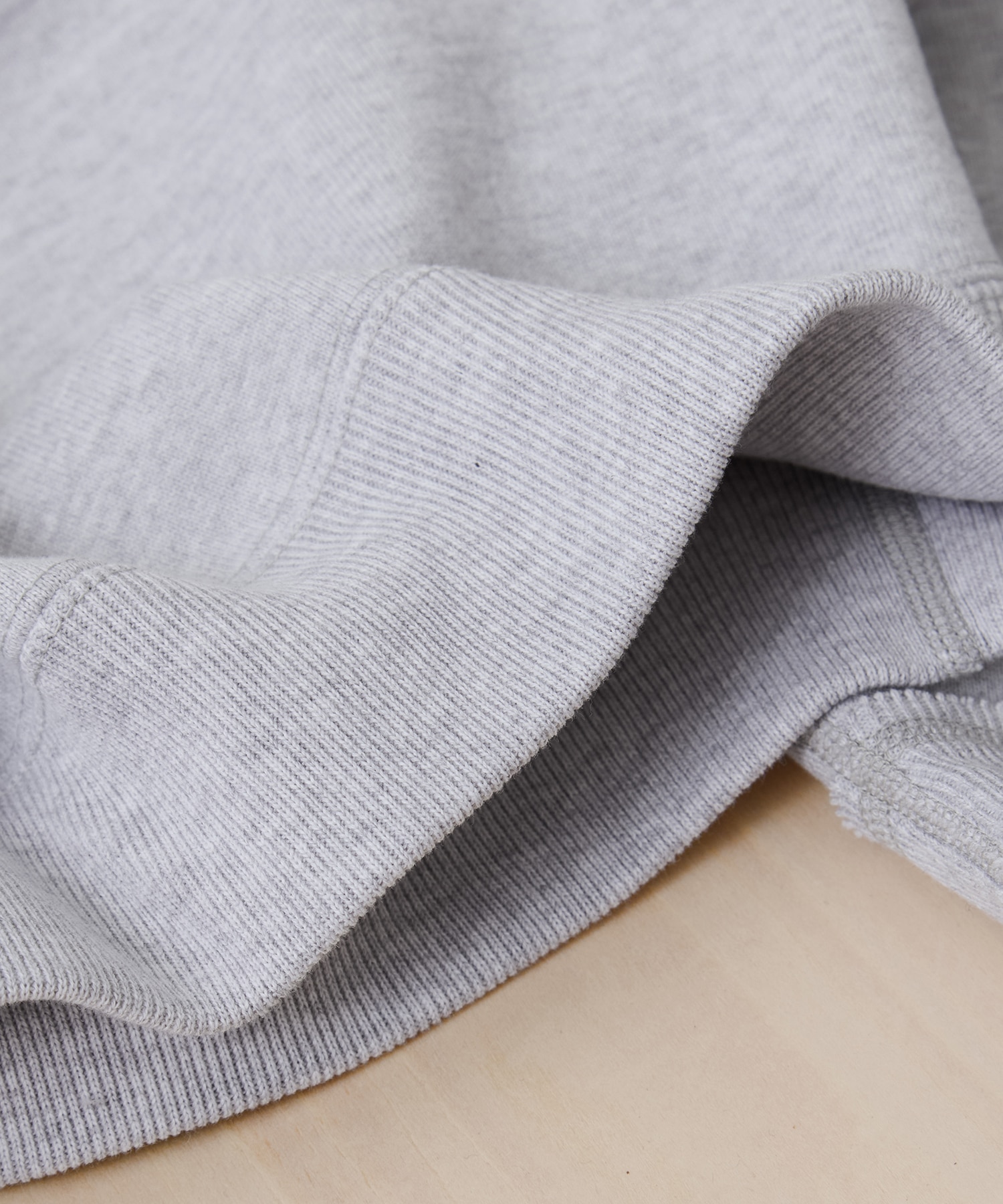 HUGE SHORT SWEAT MARKAWARE