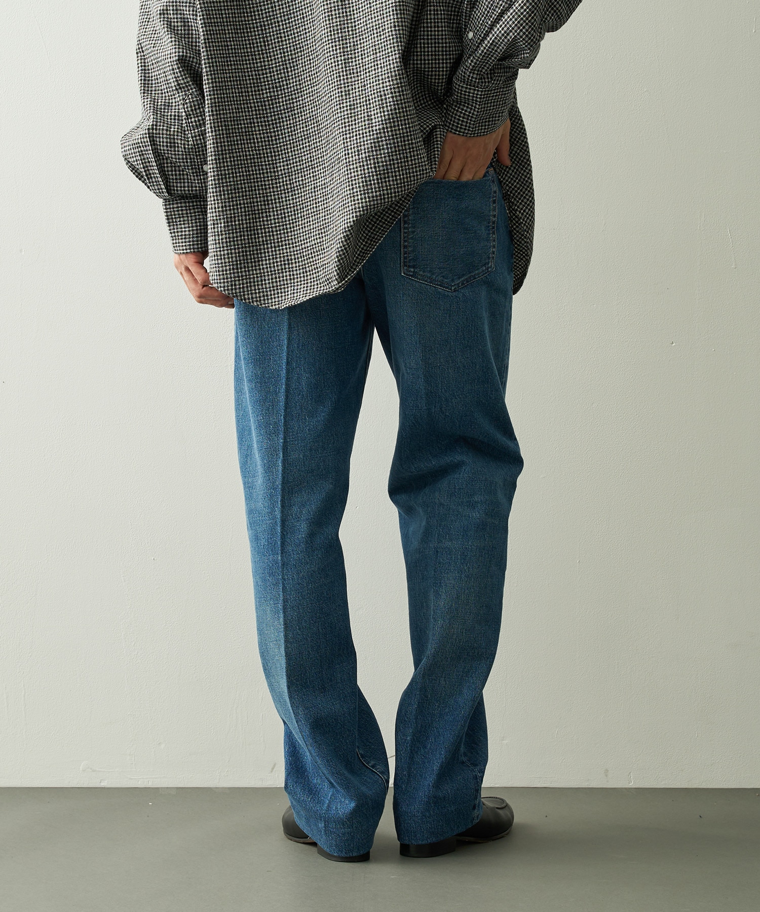 THE JEAN TROUSERS TANAKA