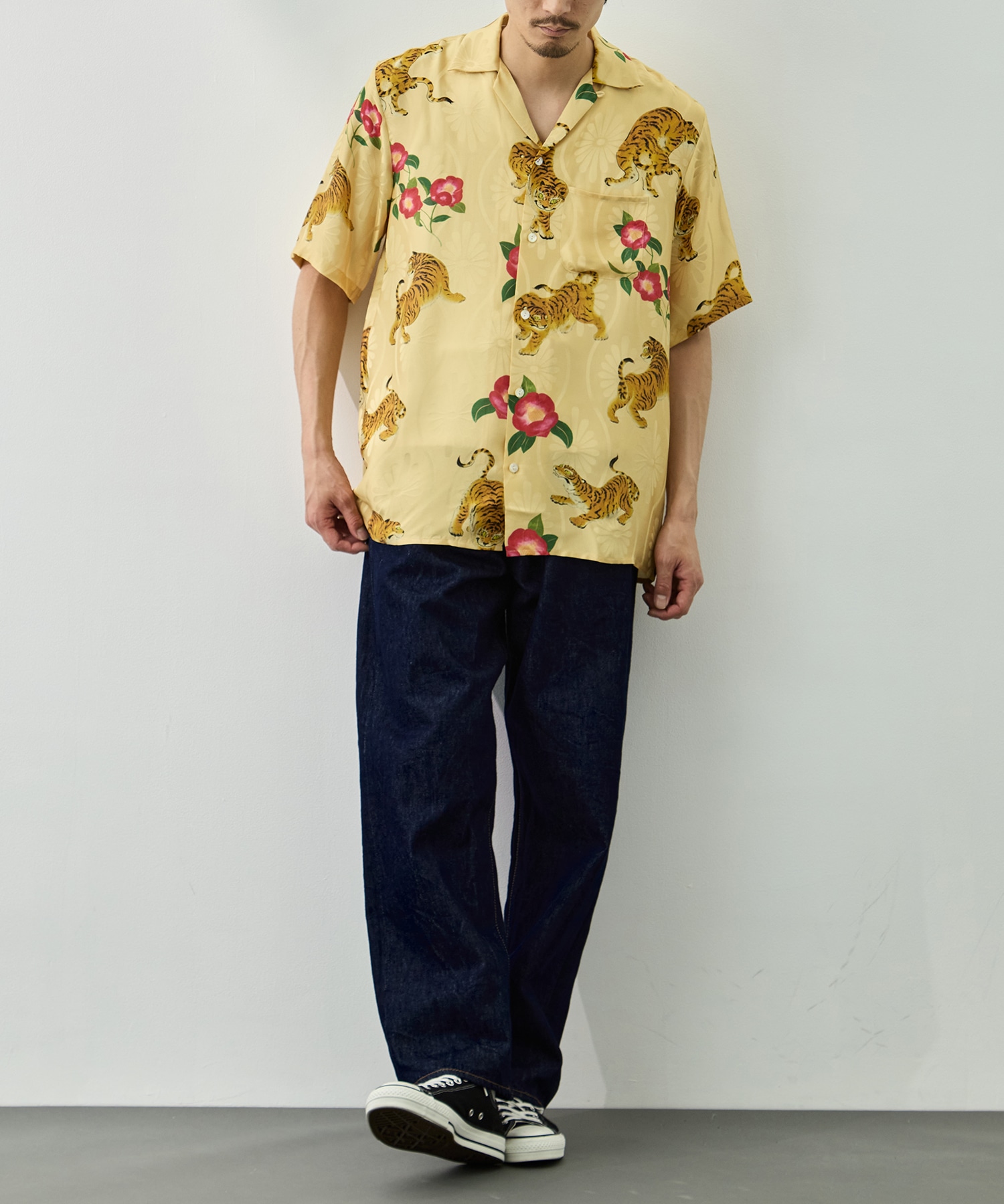 SILK SHORT SLEEVE ALOHA SHIRT〈 TIGER CAMELLIA / YELLOW 〉 NIPOALOHA