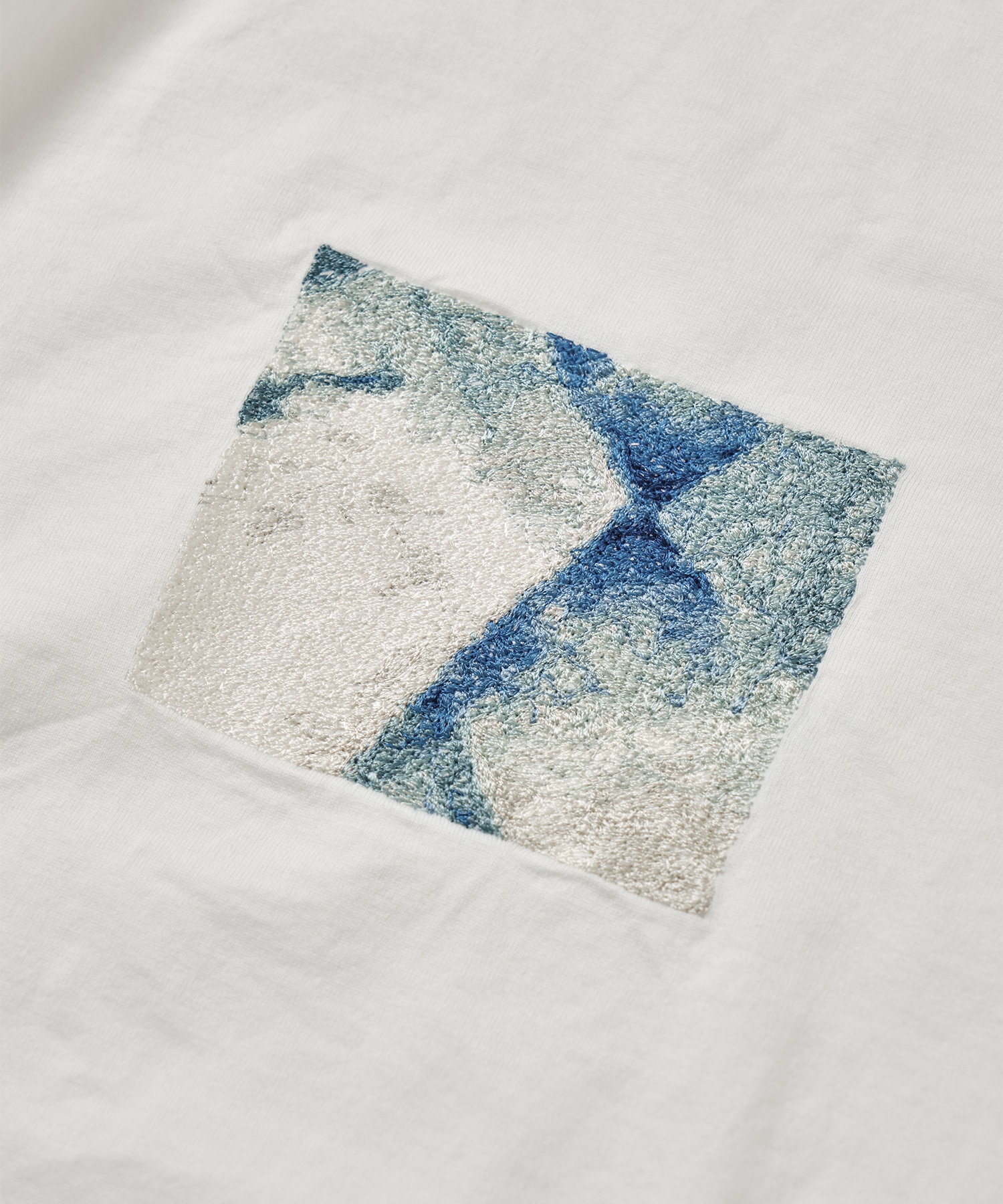 Abstract Embroited T-shirt YOKE