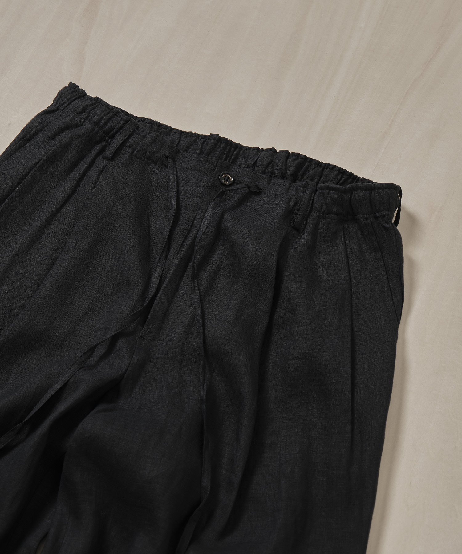 DOUBLE PLEATED EASY TROUSERS MARKAWARE