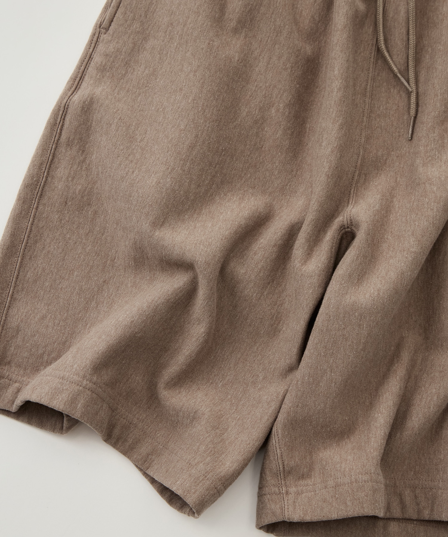 Thin-Sweat Shorts blurhmsROOTSTOCK