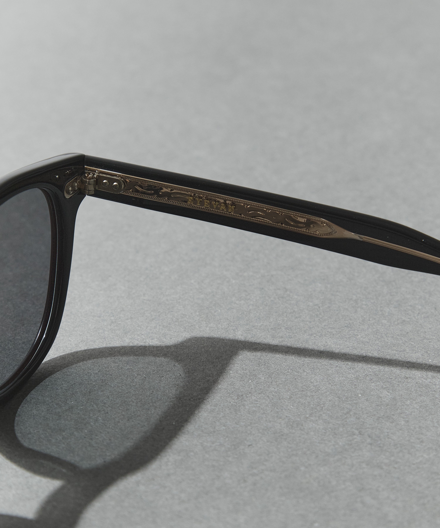 Webb(49) PBK-GRY. EYEVAN