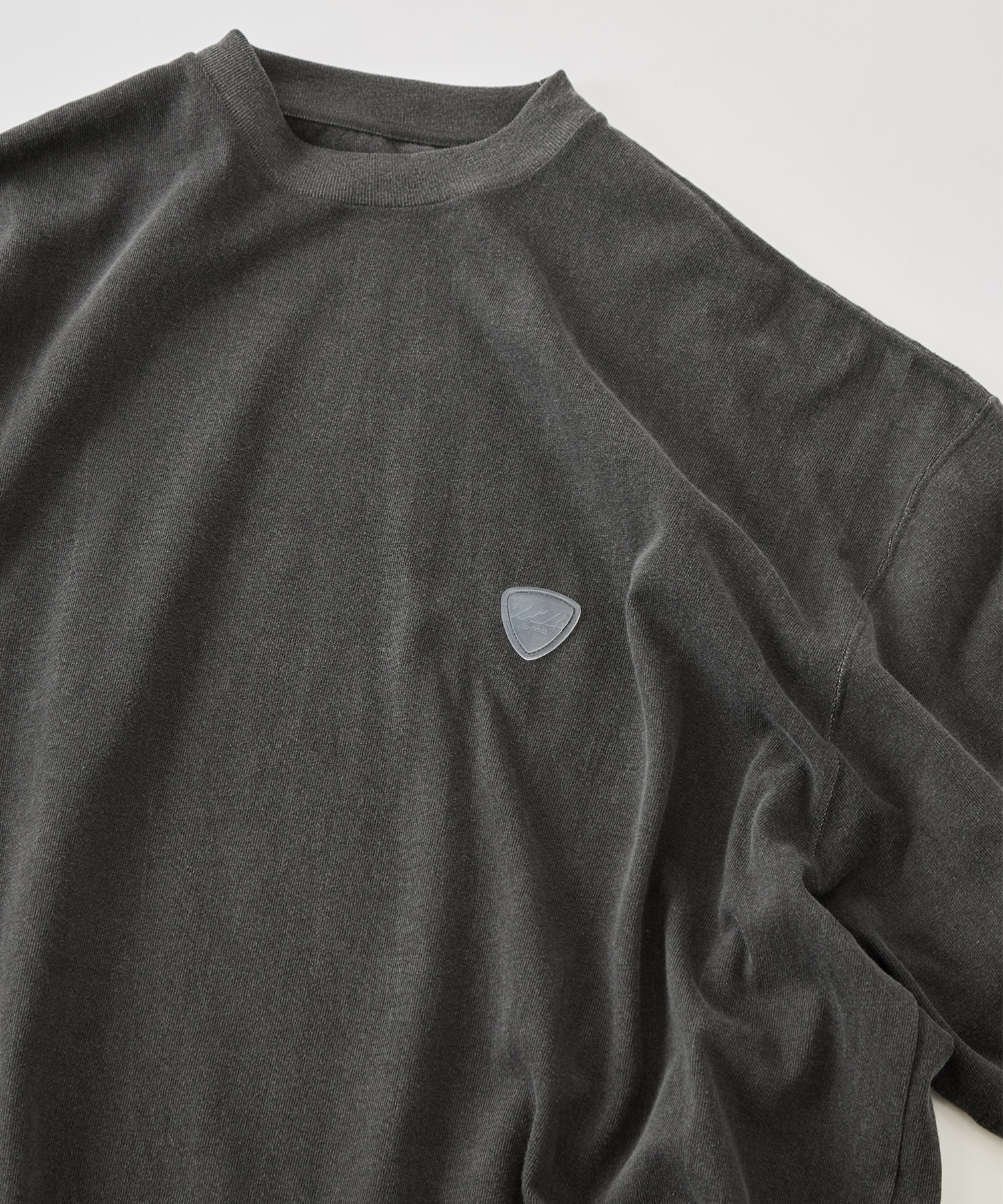 Arm Pocket Balloon T-Shirt is-ness