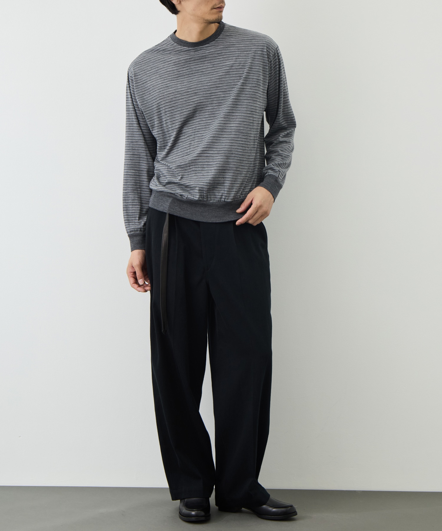 CREW NECK L/S TEE marka