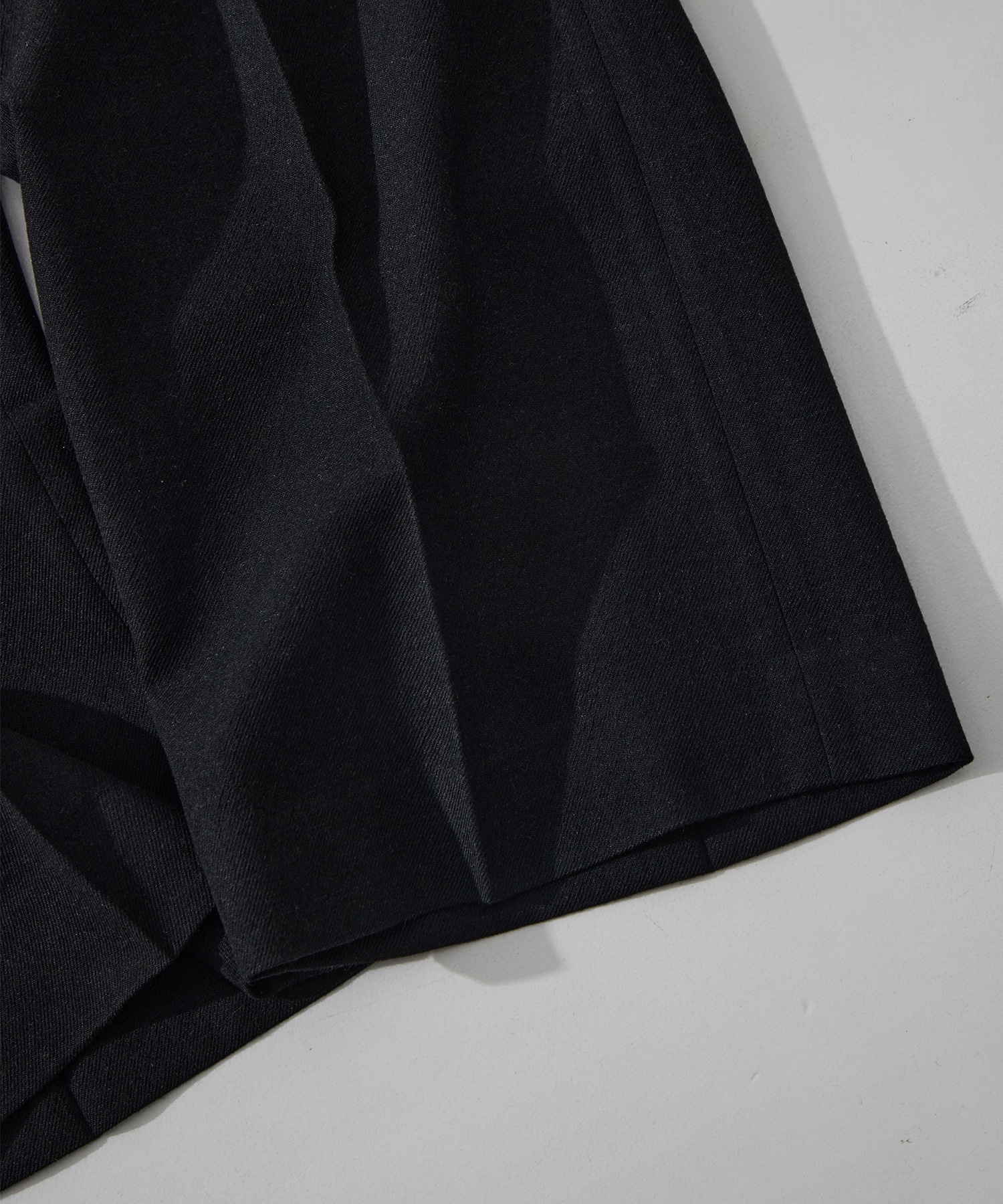 REGULAR FIT STRAIGHT TROUSERS marka
