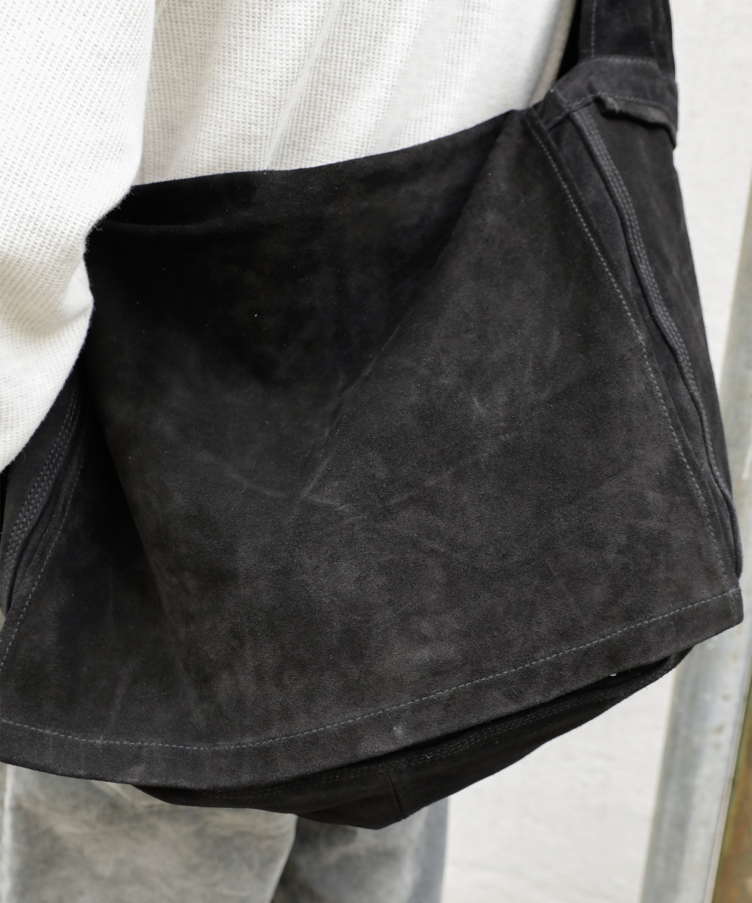 LEATHER SHOULDER BAG -Cow split leather-- SEVEN BY SEVEN