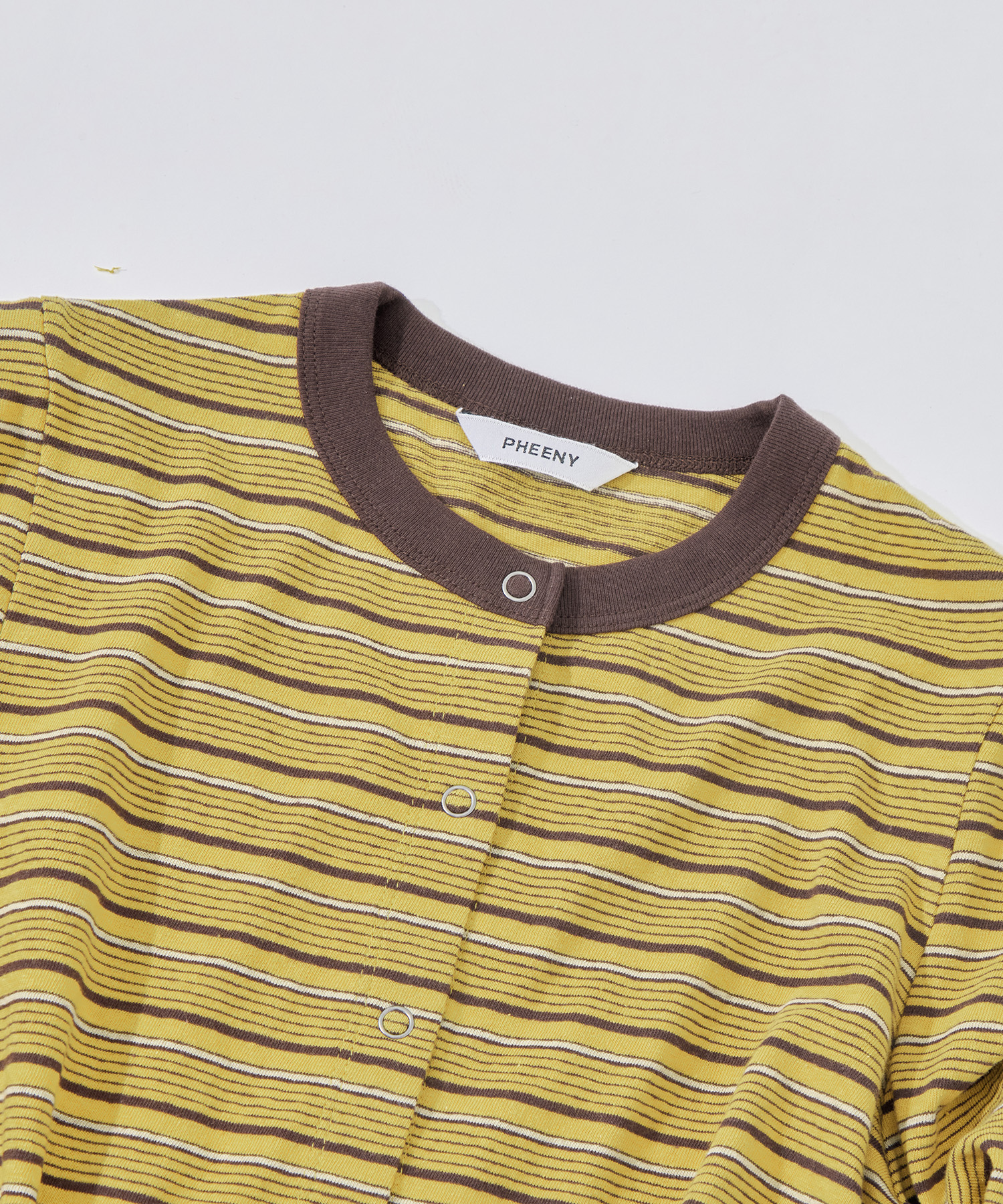 Multi-Border Tucked Shoulder Cardigan PHEENY