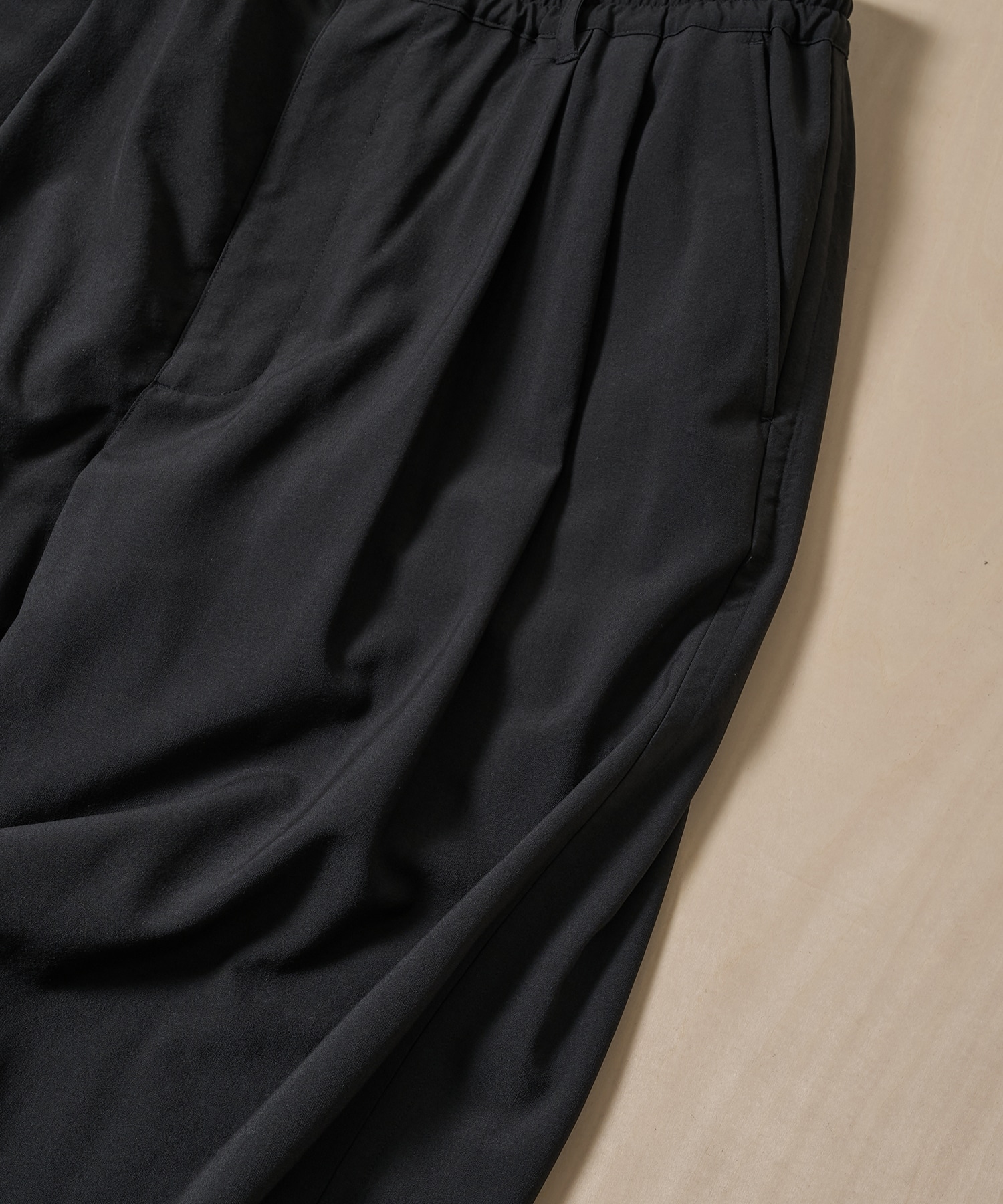 Wool Washer Tropical 2pleated Easy Trousers YOKE