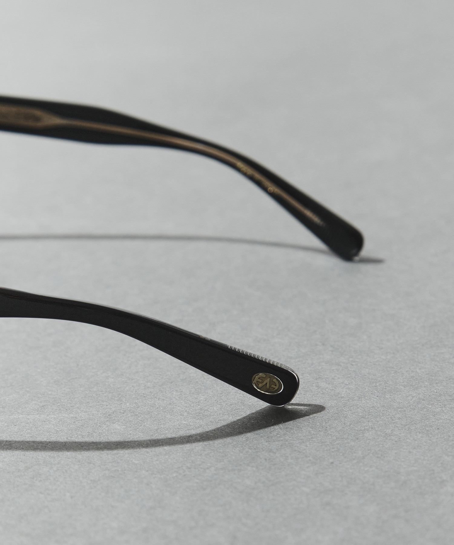 Webb(49) PBK-GRY. EYEVAN