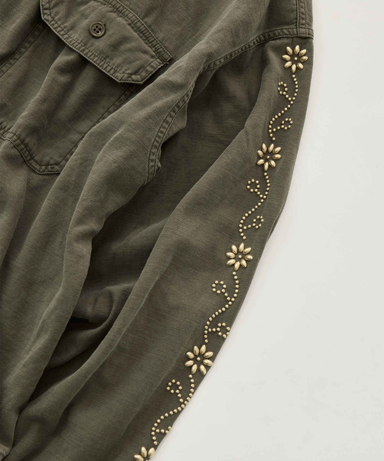 WIDE MILITARY SHIRT(袖：スタッズ) REMI RELIEF