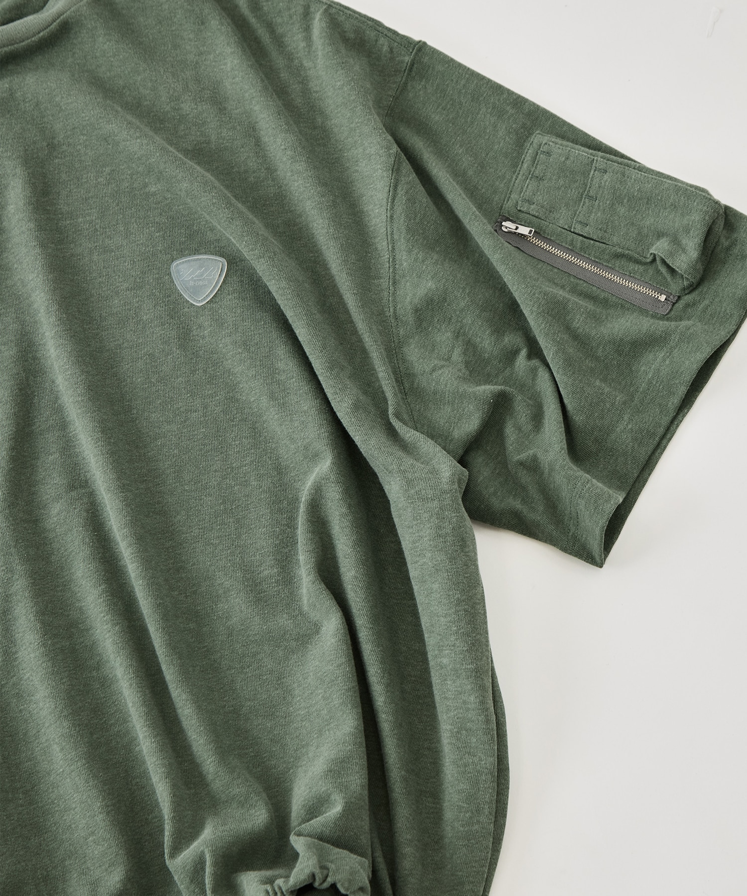 Arm Pocket Balloon T-Shirt is-ness