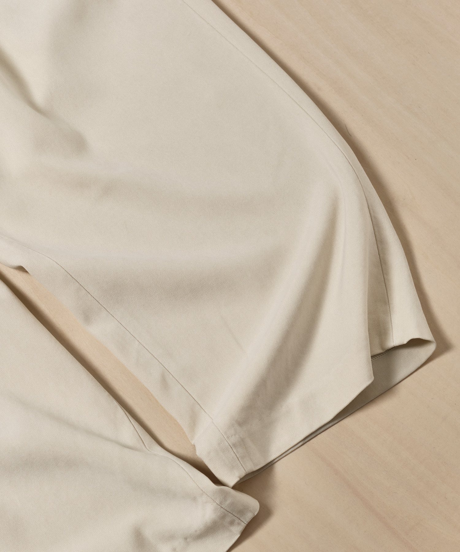 別注tencel wide slacls concause