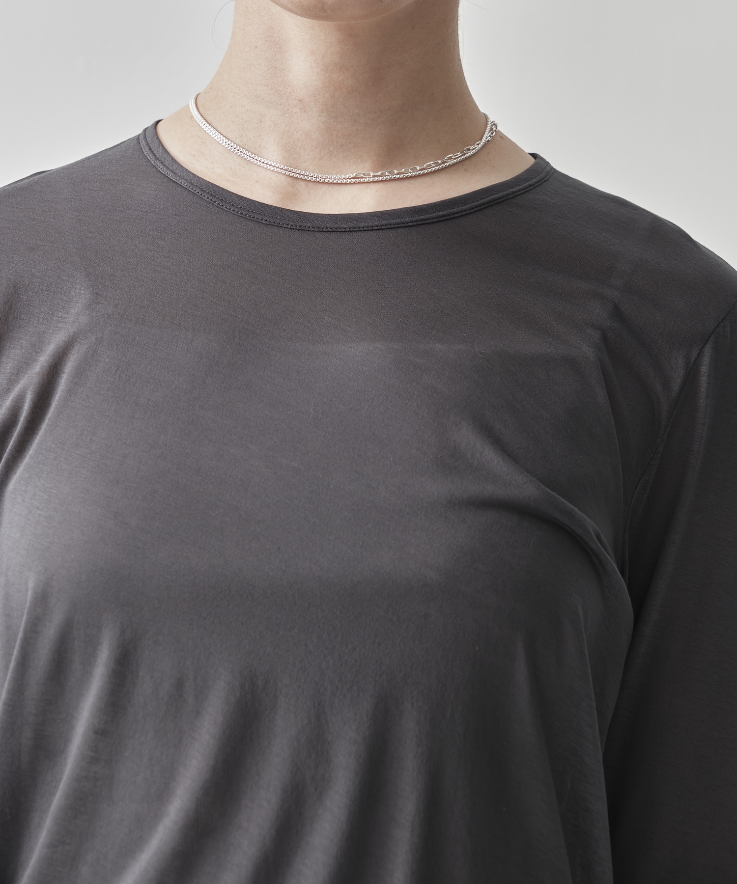 Side Slit Crew Neck Long Sleeve T GOOD PEOPLE GOOD STITCHING GOOD PRODUCT