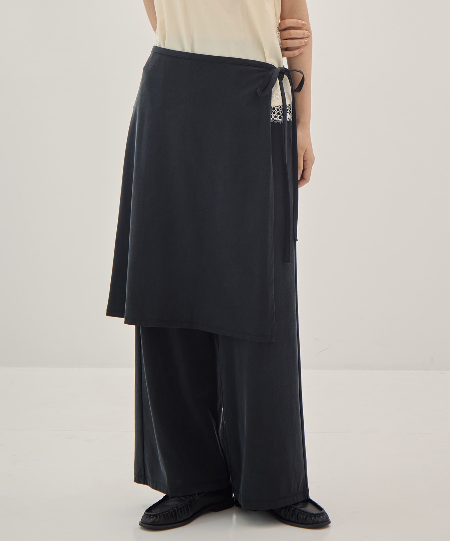 Peach Saten Layered Apron Pants PHEENY