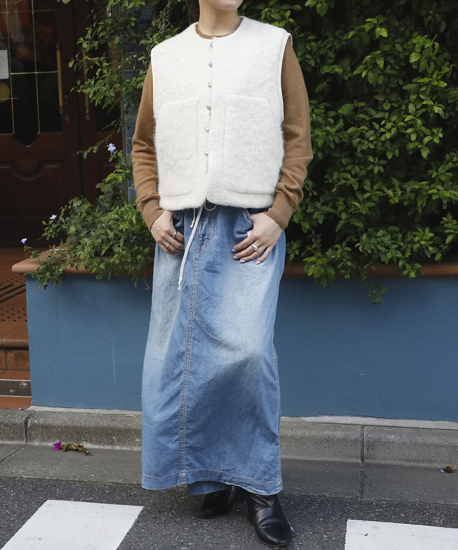 Tight Fit Cardigan INSCRIRE