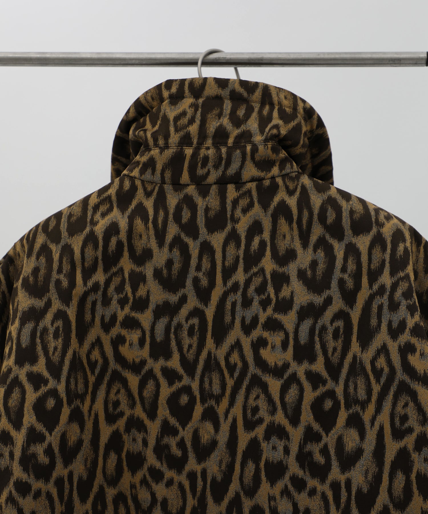 JACQUARD LEOPARD BATTING CT TOURNON.