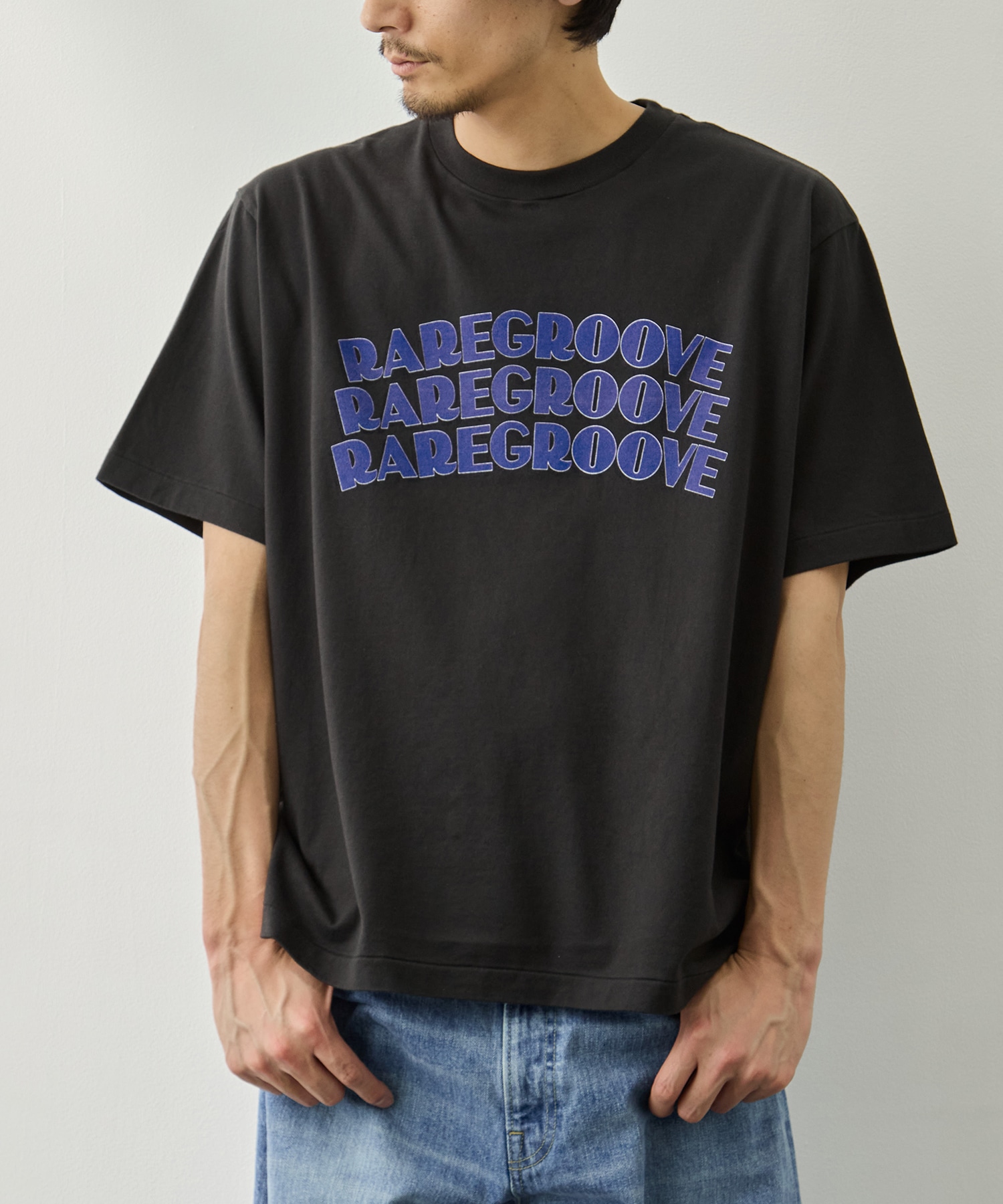 RAREGROOVE Print Tee WIDE blurhmsROOTSTOCK