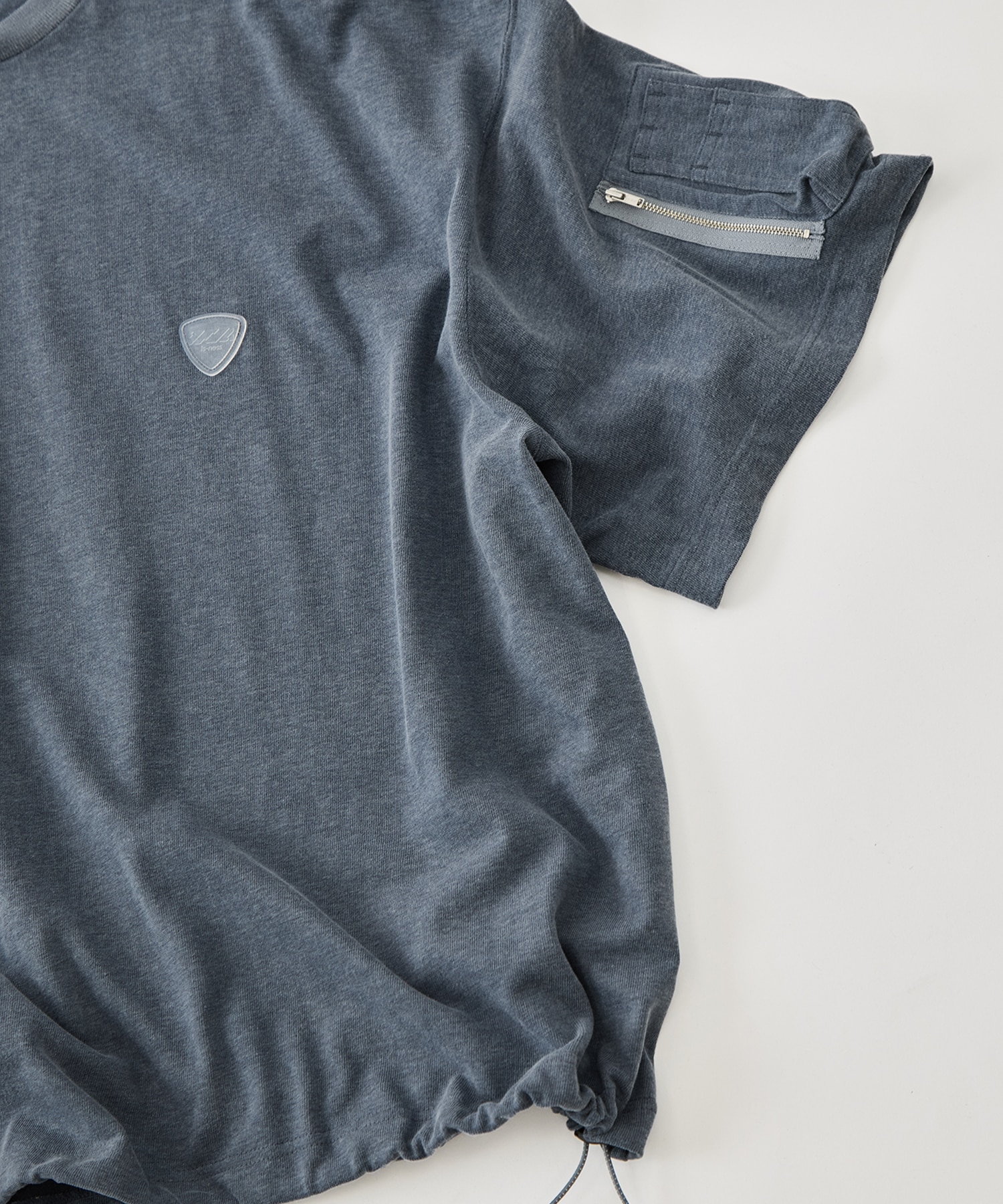 Arm Pocket Balloon T-Shirt is-ness