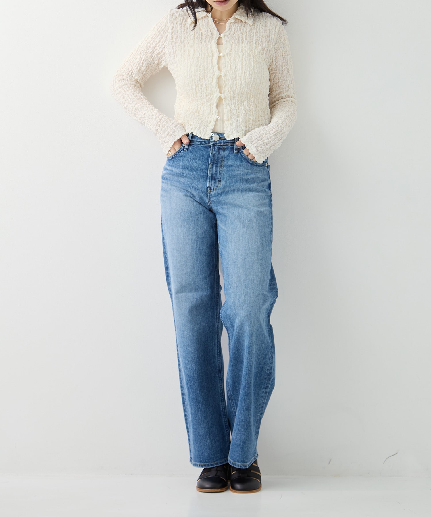 Shrink  Lace Cropped Shirt PHEENY