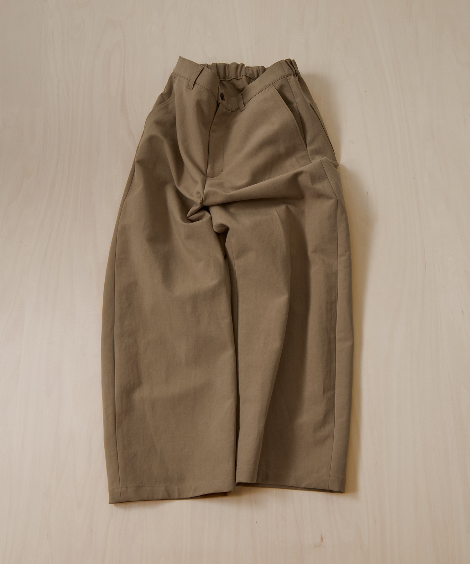 バルキーダンプバルーンパンツ