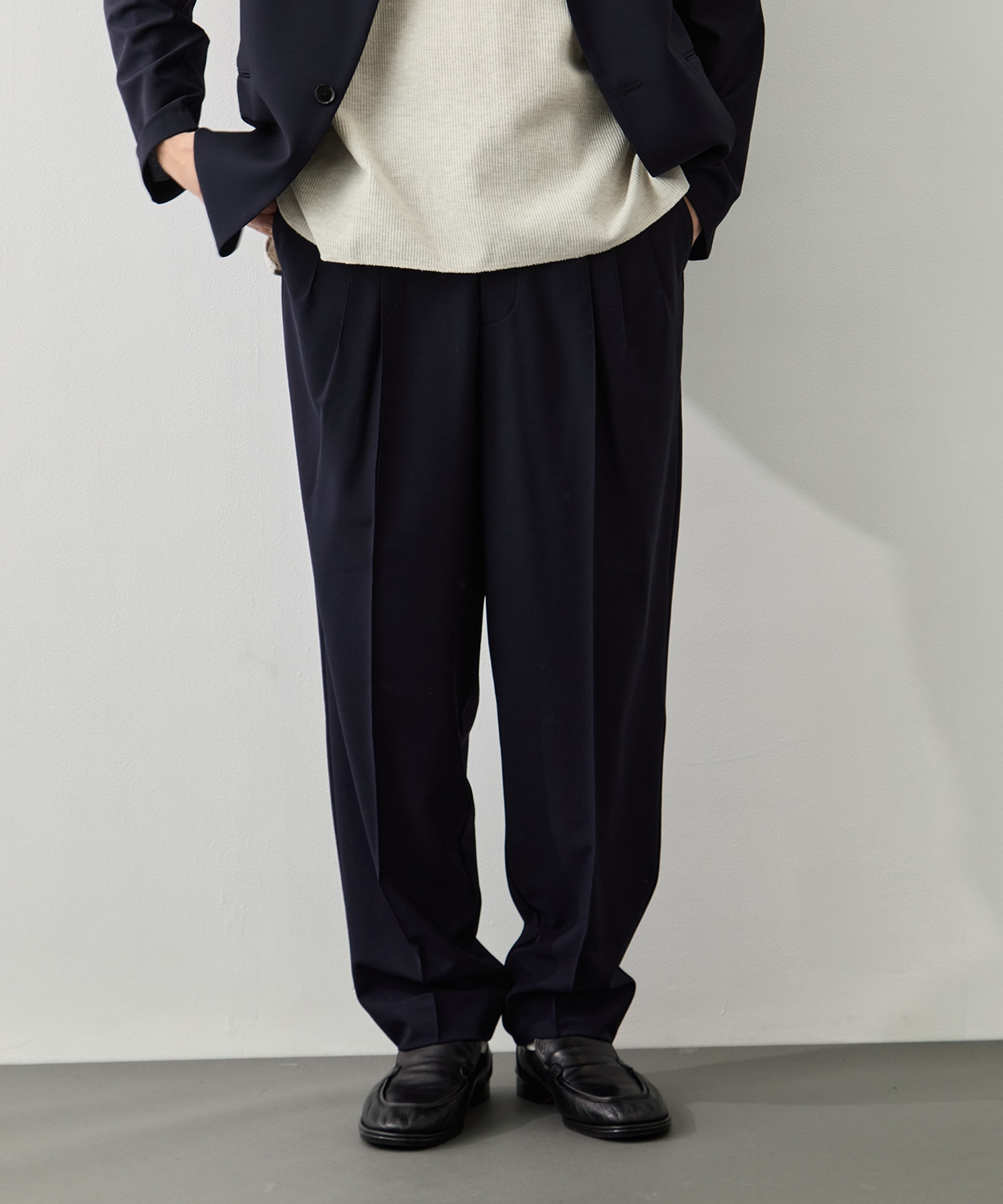 3-Tuck Drawstring Easy Pants