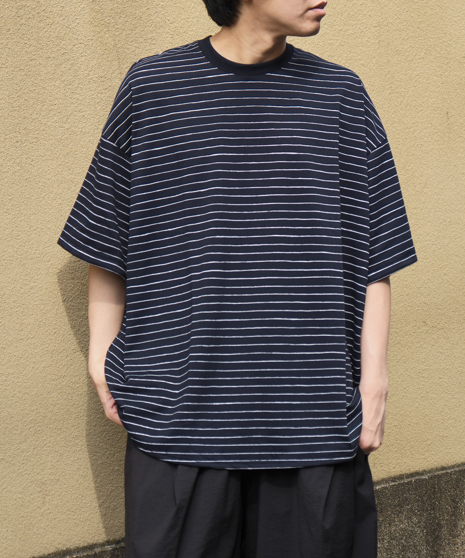 SUPER BIG SIDE STRIPE TECH SS TEE