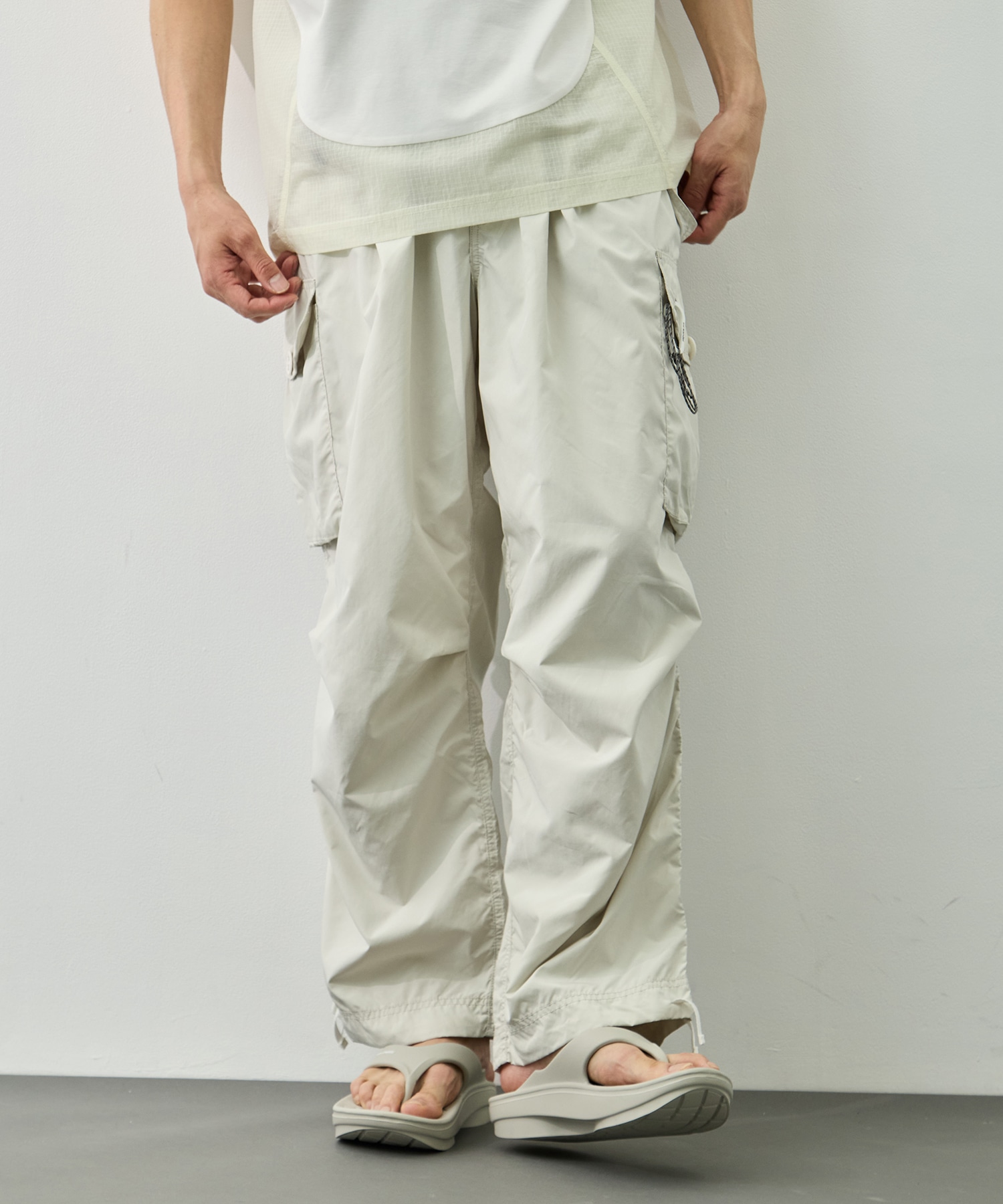 OVERSIZED CARGO PANTS