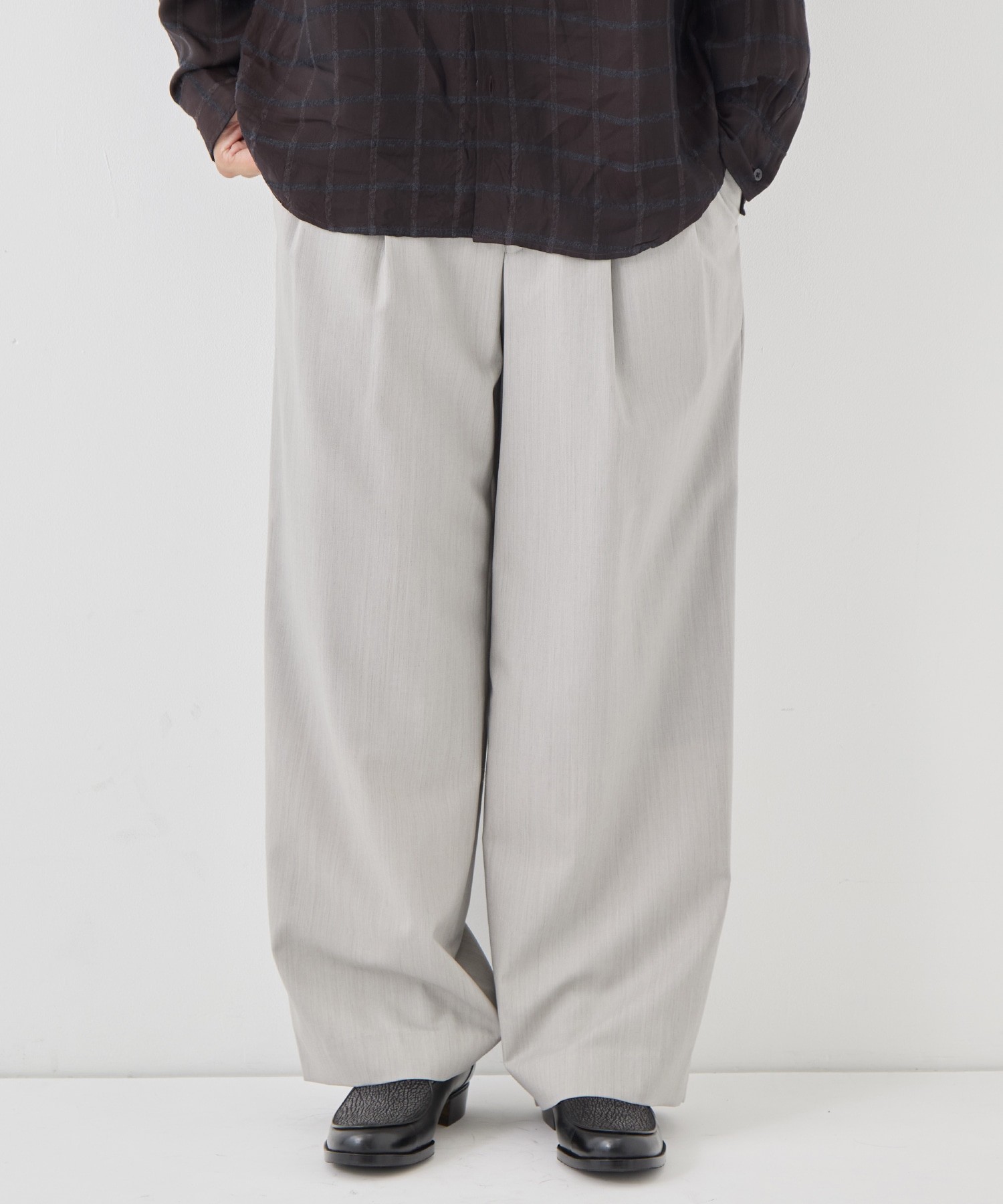DOUBLE PLEATED MILITARY TROUSERS