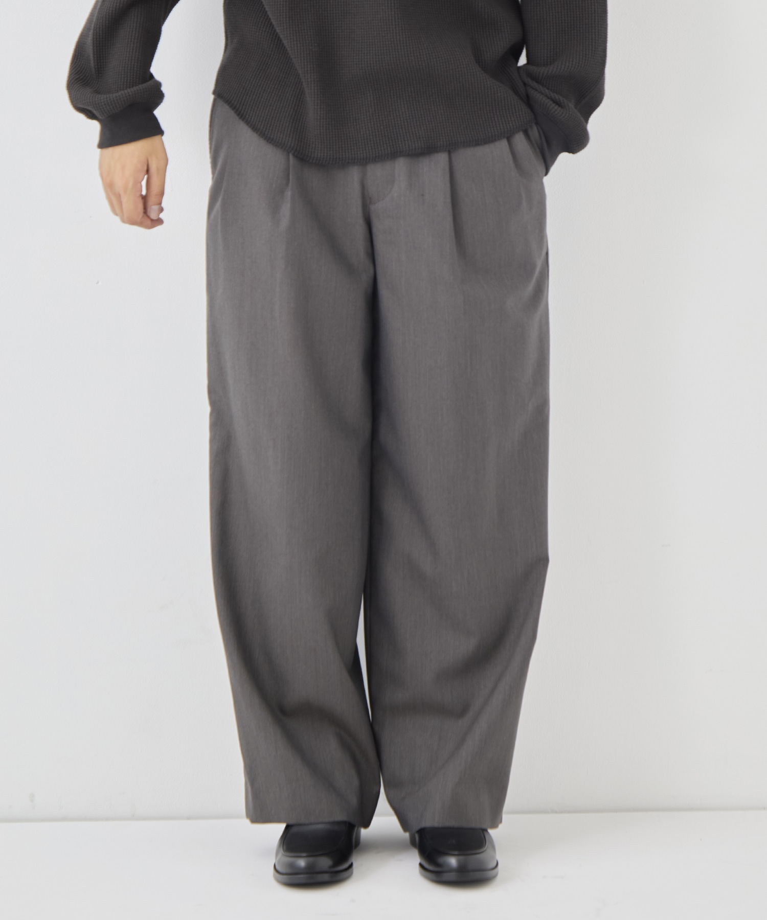 DOUBLE PLEATED MILITARY TROUSERS