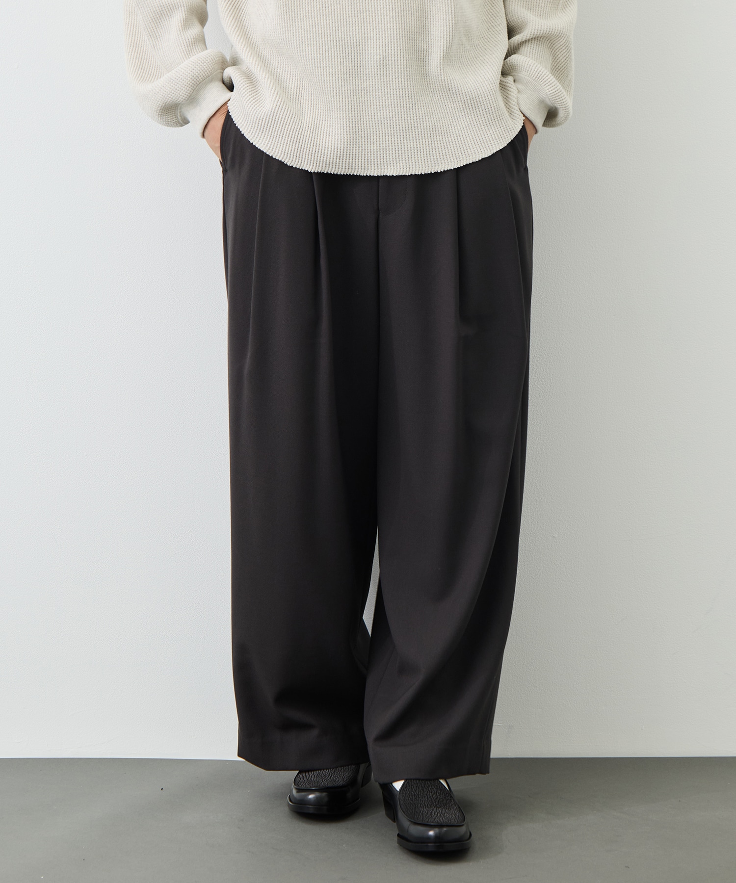 DOUBLE PLEATED BUGGY TROUSERS