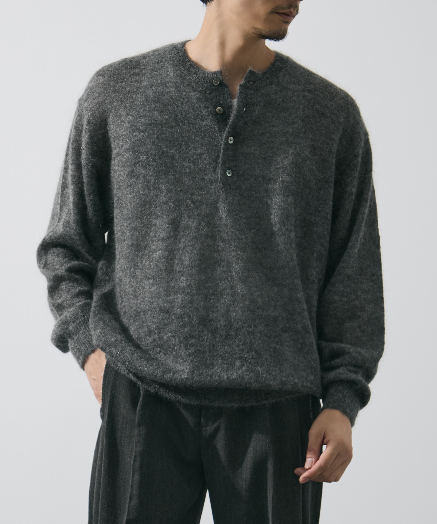 SUPER KID MOHAIR HENRY NECK KNIT