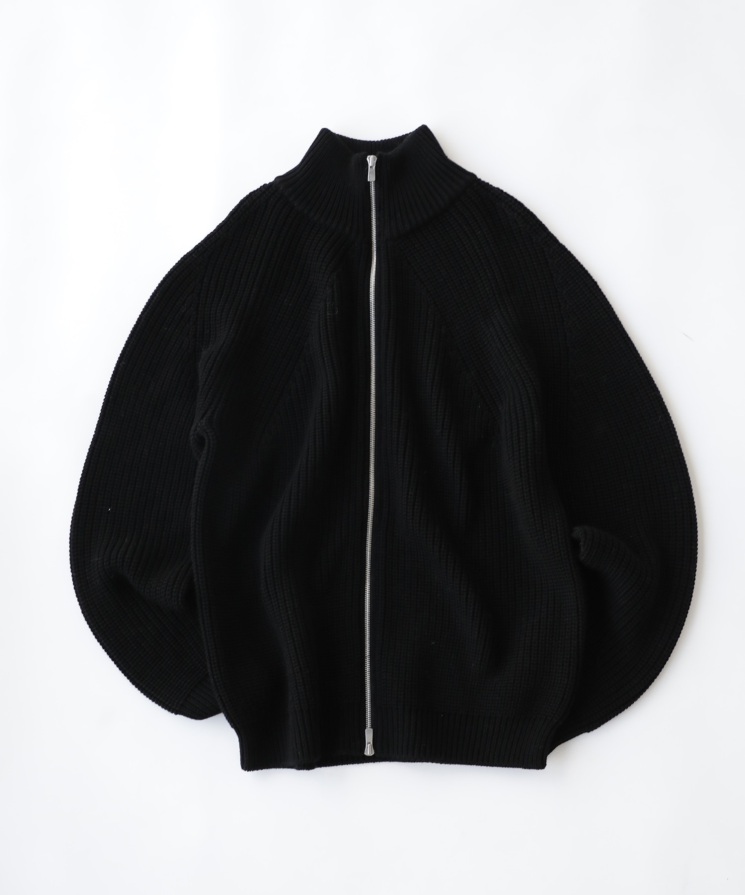 SIGNATURE DRIVERS KNIT