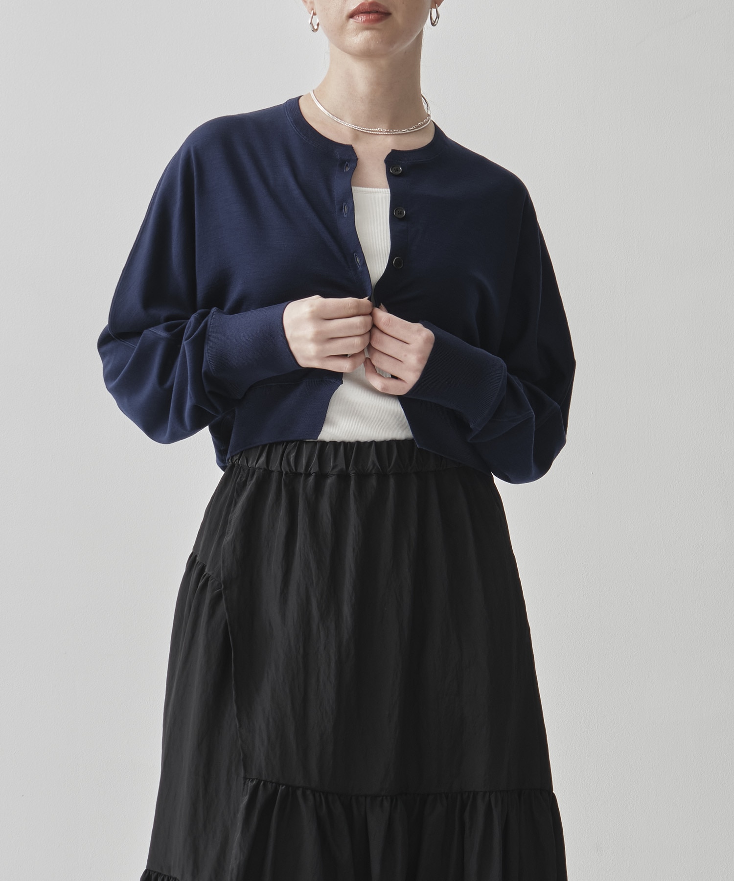 Crew Neck Cropped Knit Cardigan