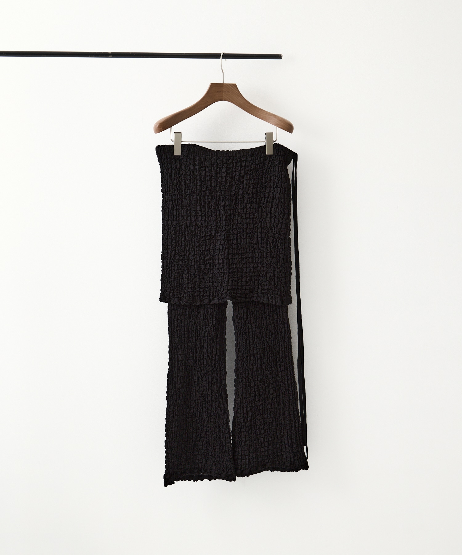 Shrink Lace Apron-Layered Flare Pants