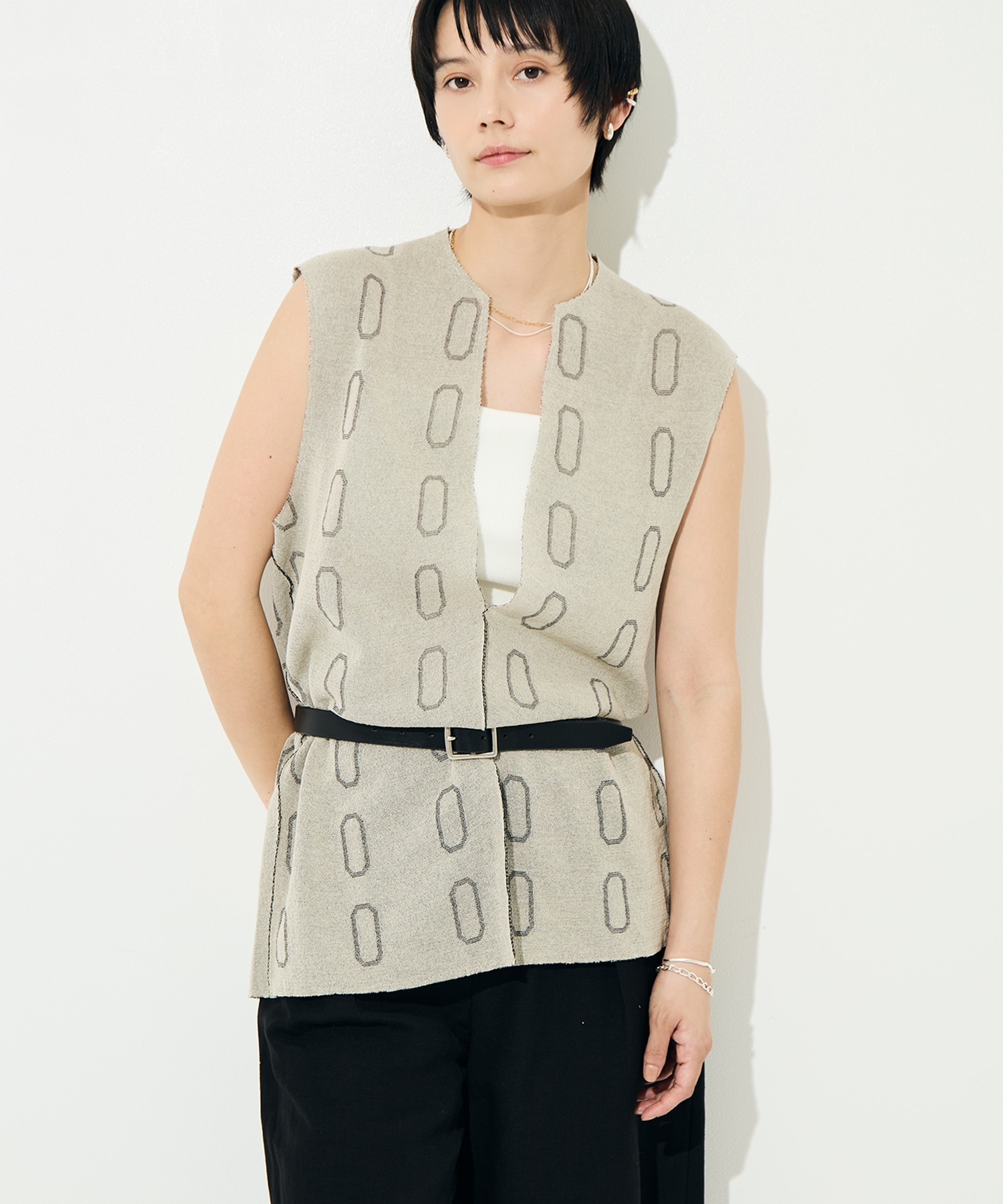 Dry Sheer Milano Knit vest