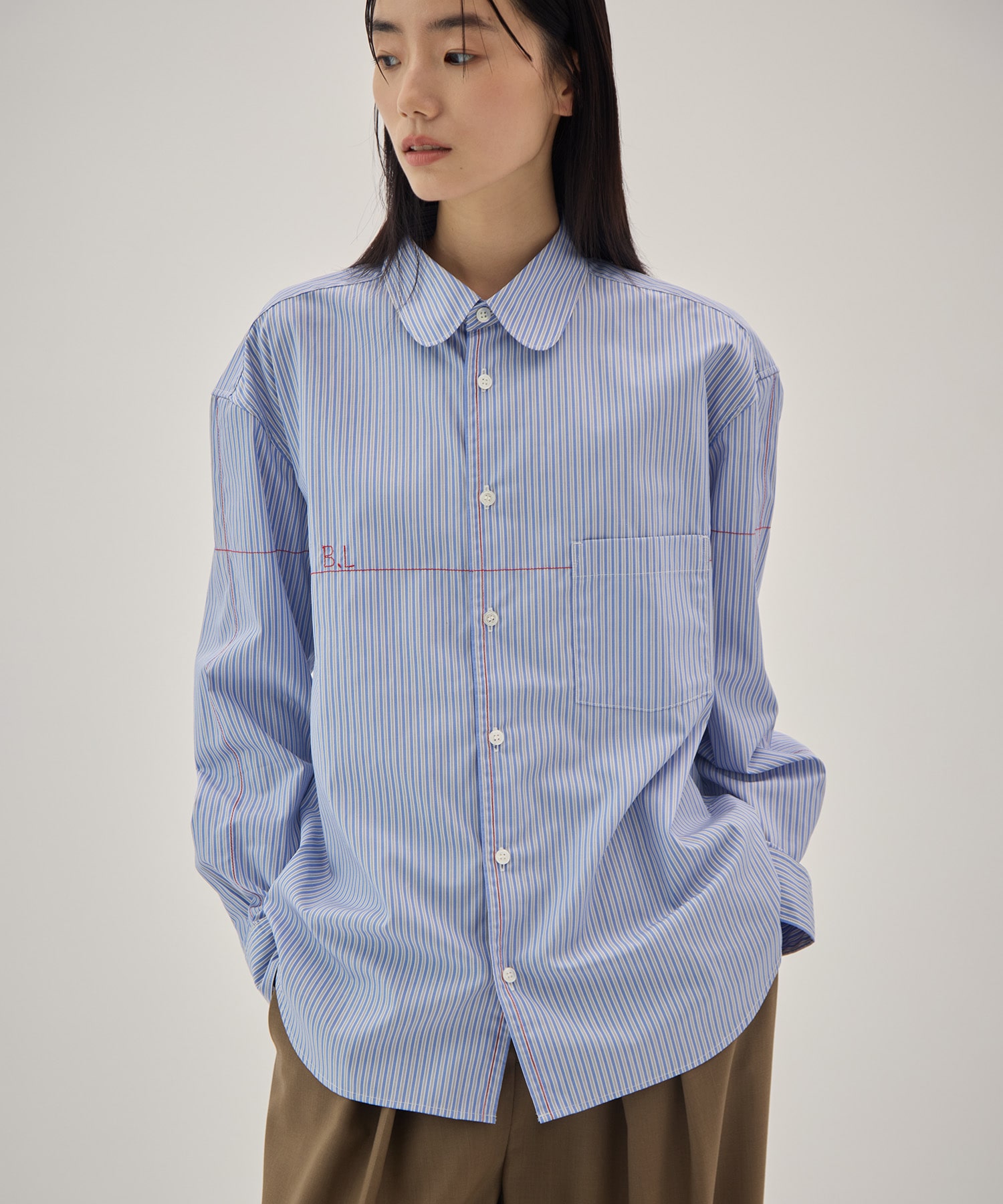 Round collar shirt