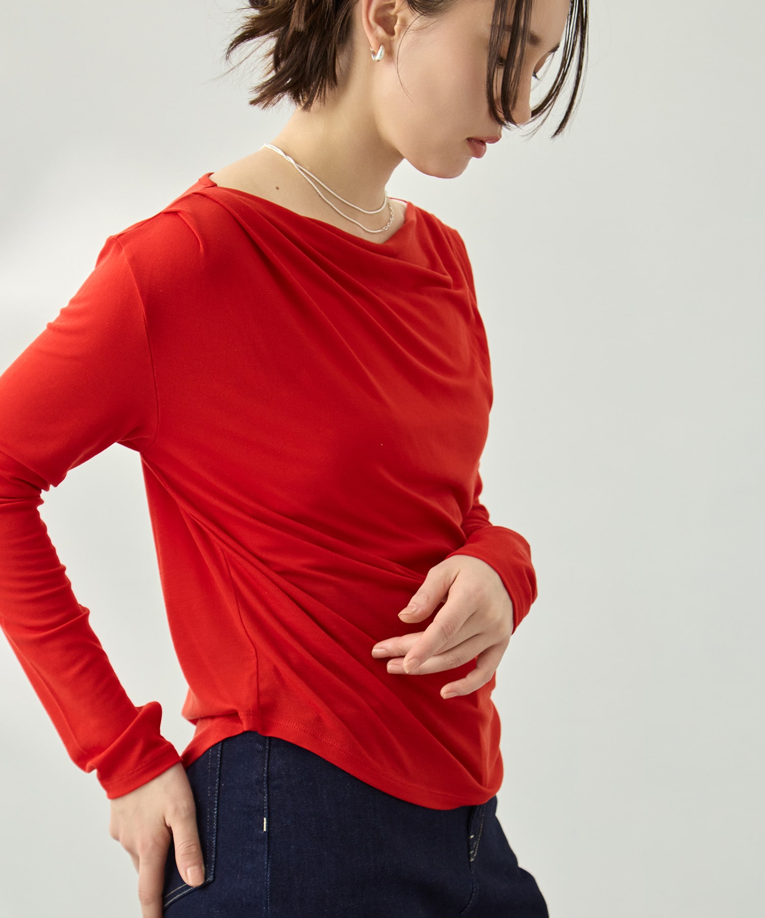 ドレープカットソー