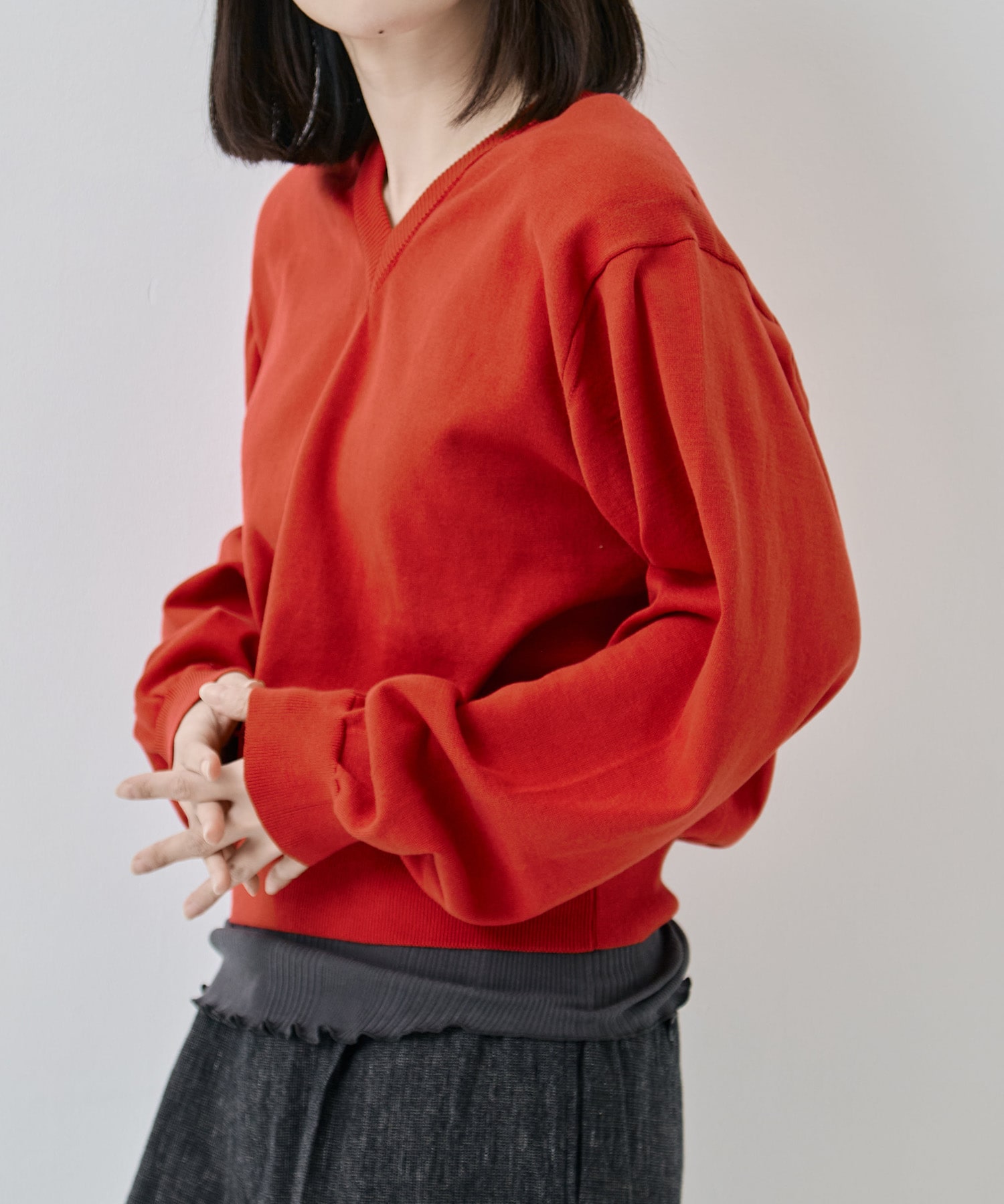 16G V NECK SHOULDER PAD PULLOVER