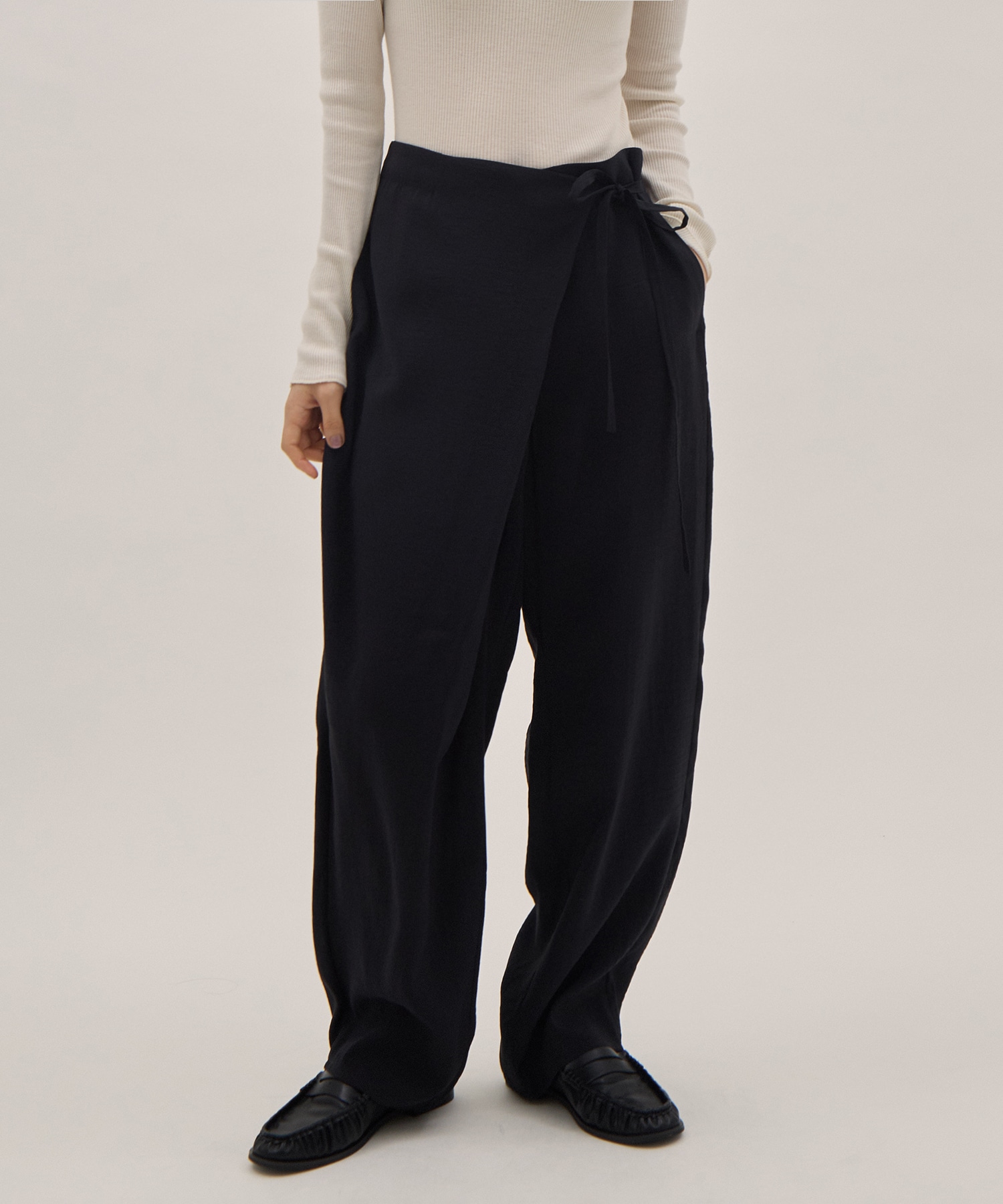 RAYON-POLYESTER BROAD TROUSERS